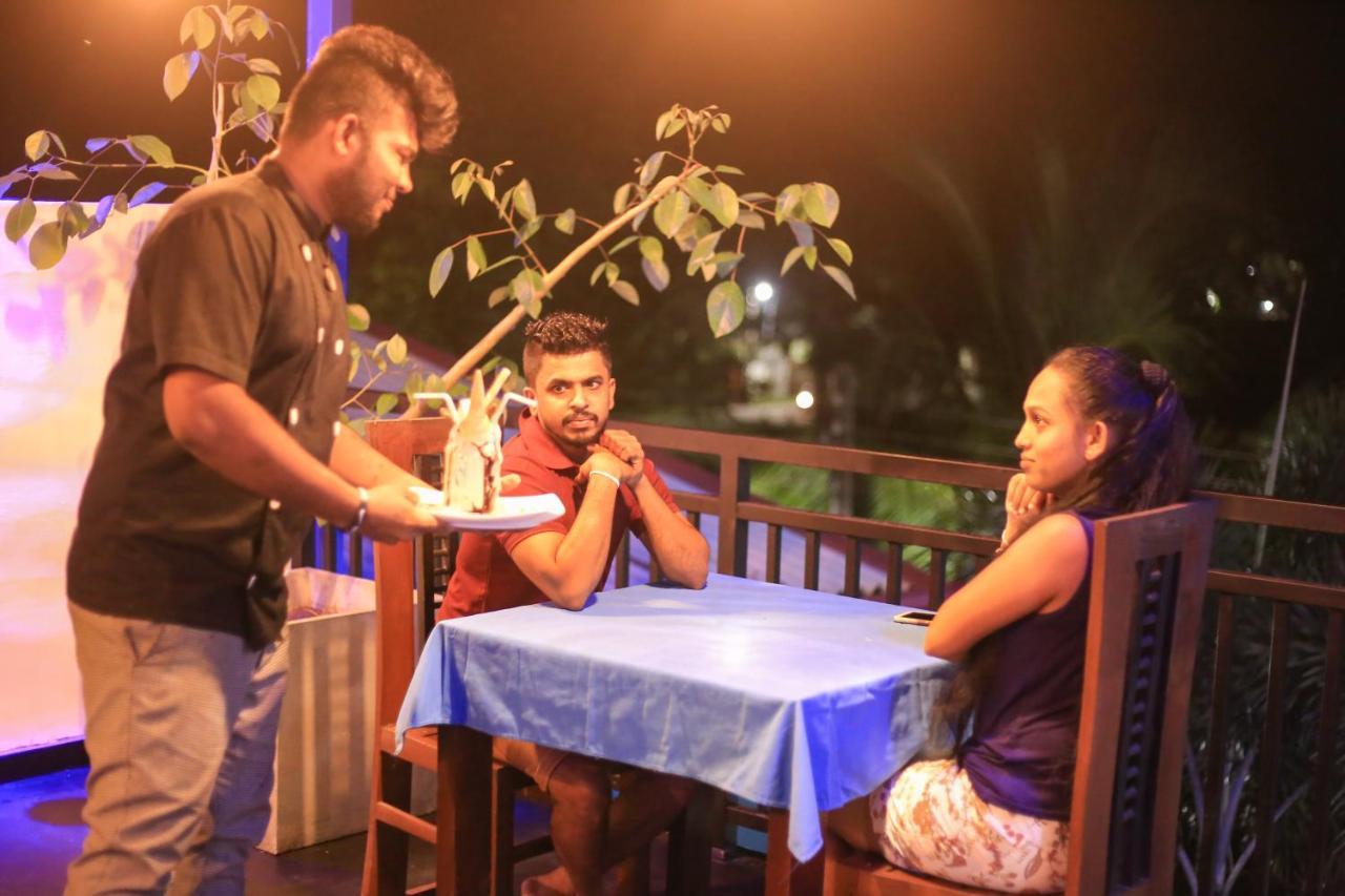 Nebula Residence Negombo Kültér fotó